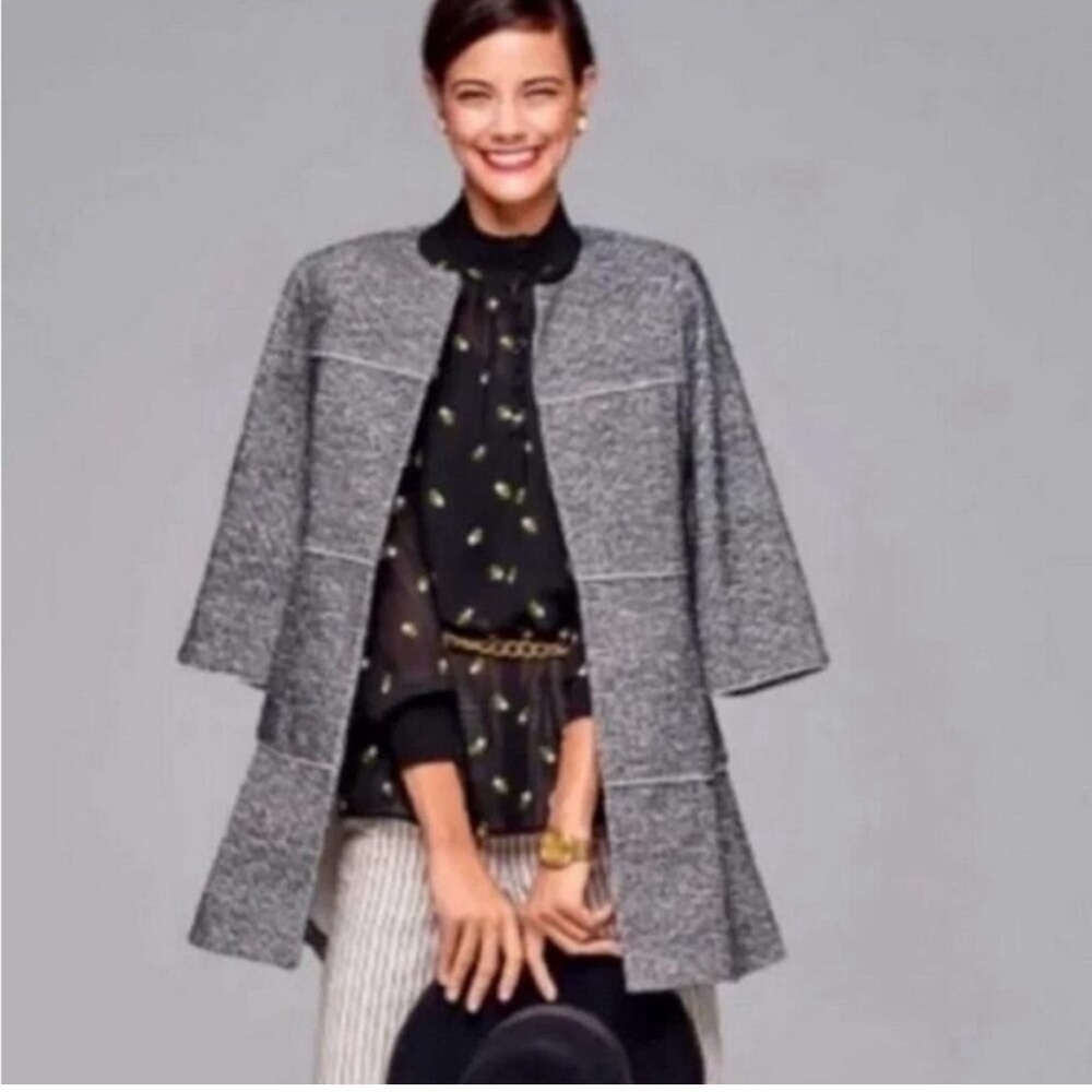 Cabi Chic Gray Knit Jacket - Size Small. Style 5299